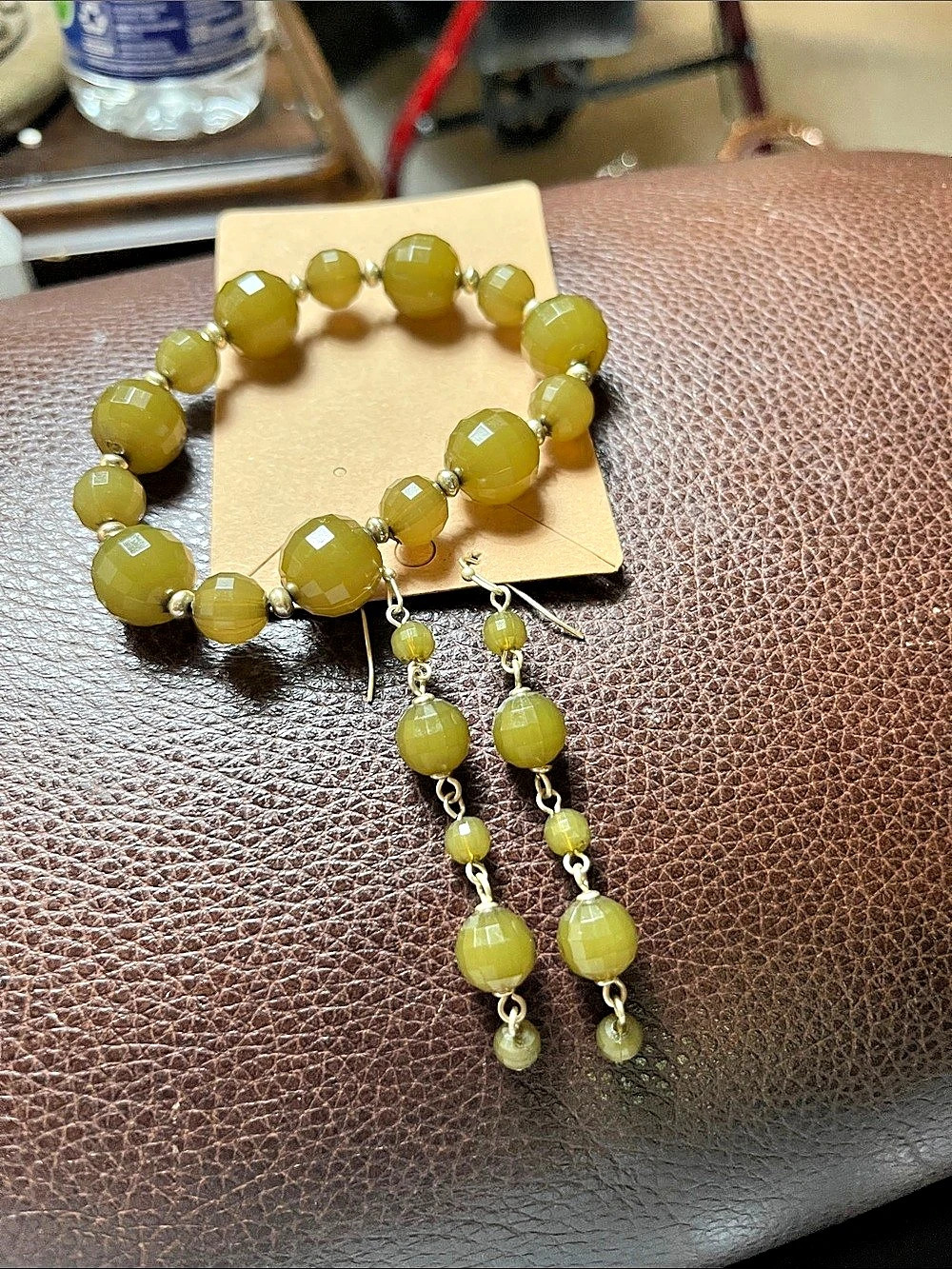 Lemon Jade Bracelet & Earrings Like New